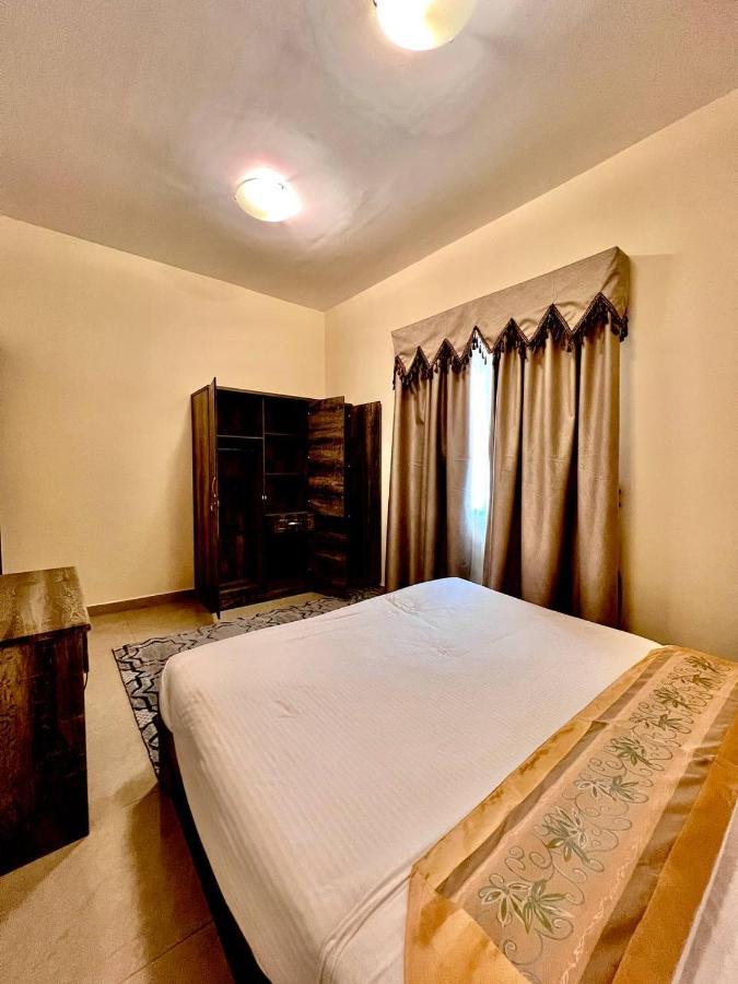 Dream Palace Hotel Ajman Ngoại thất bức ảnh