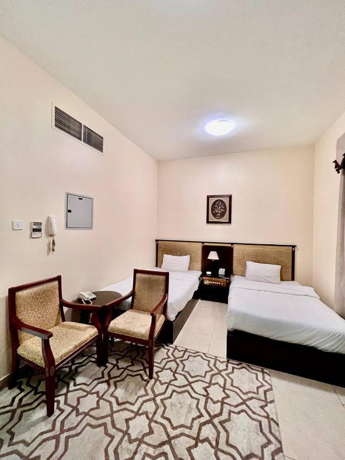 Dream Palace Hotel Ajman Ngoại thất bức ảnh