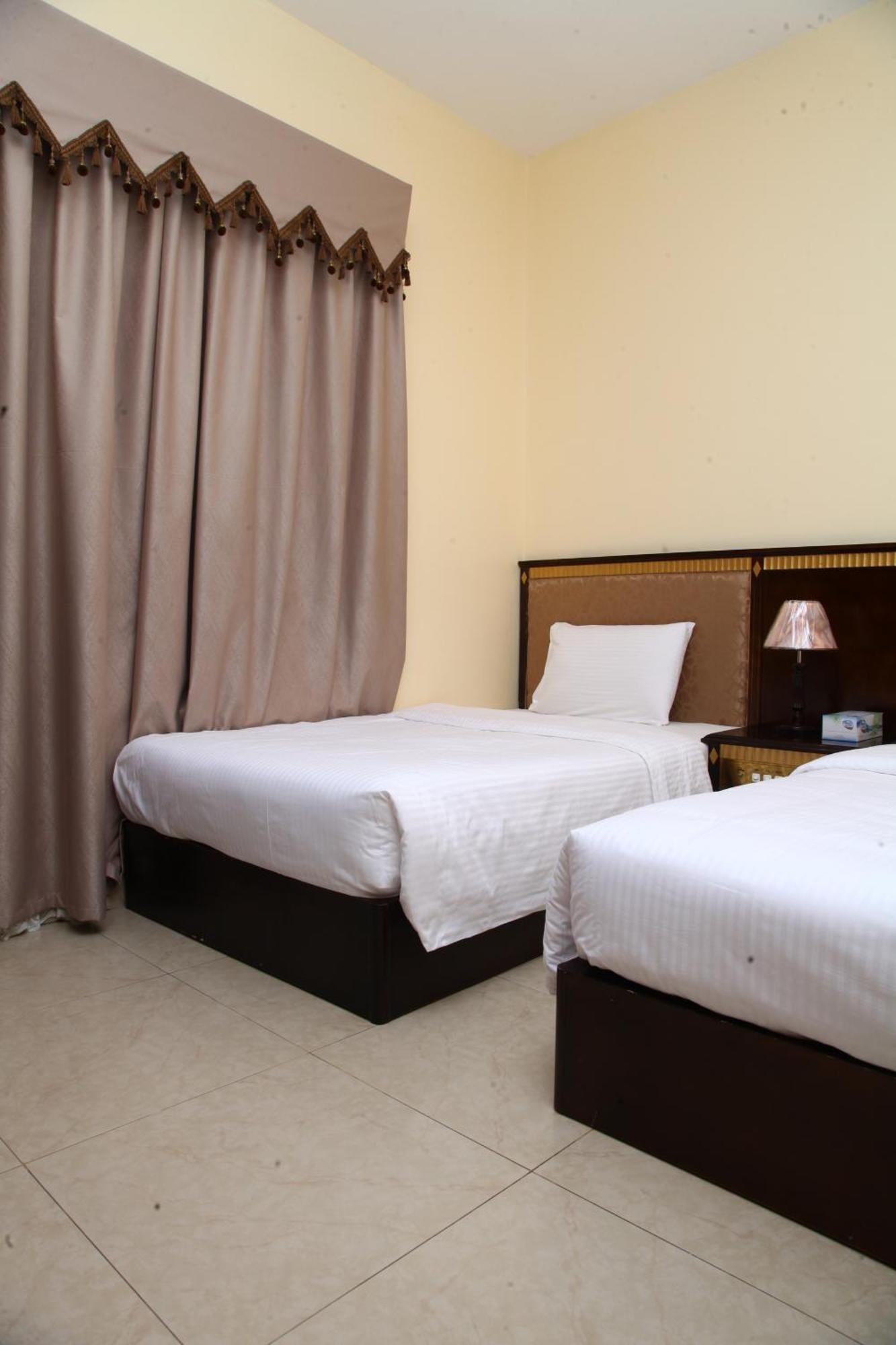 Dream Palace Hotel Ajman Ngoại thất bức ảnh