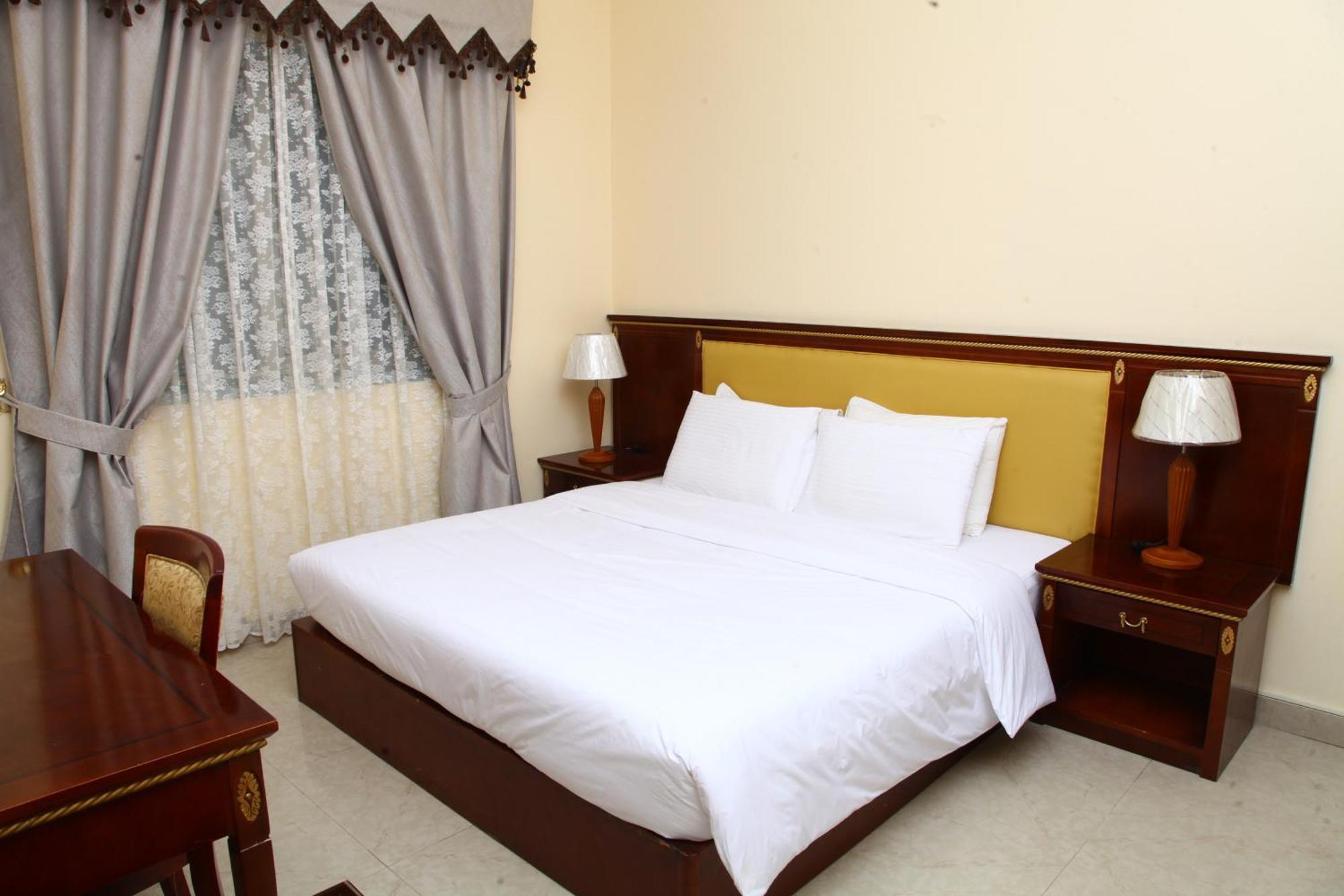Dream Palace Hotel Ajman Ngoại thất bức ảnh
