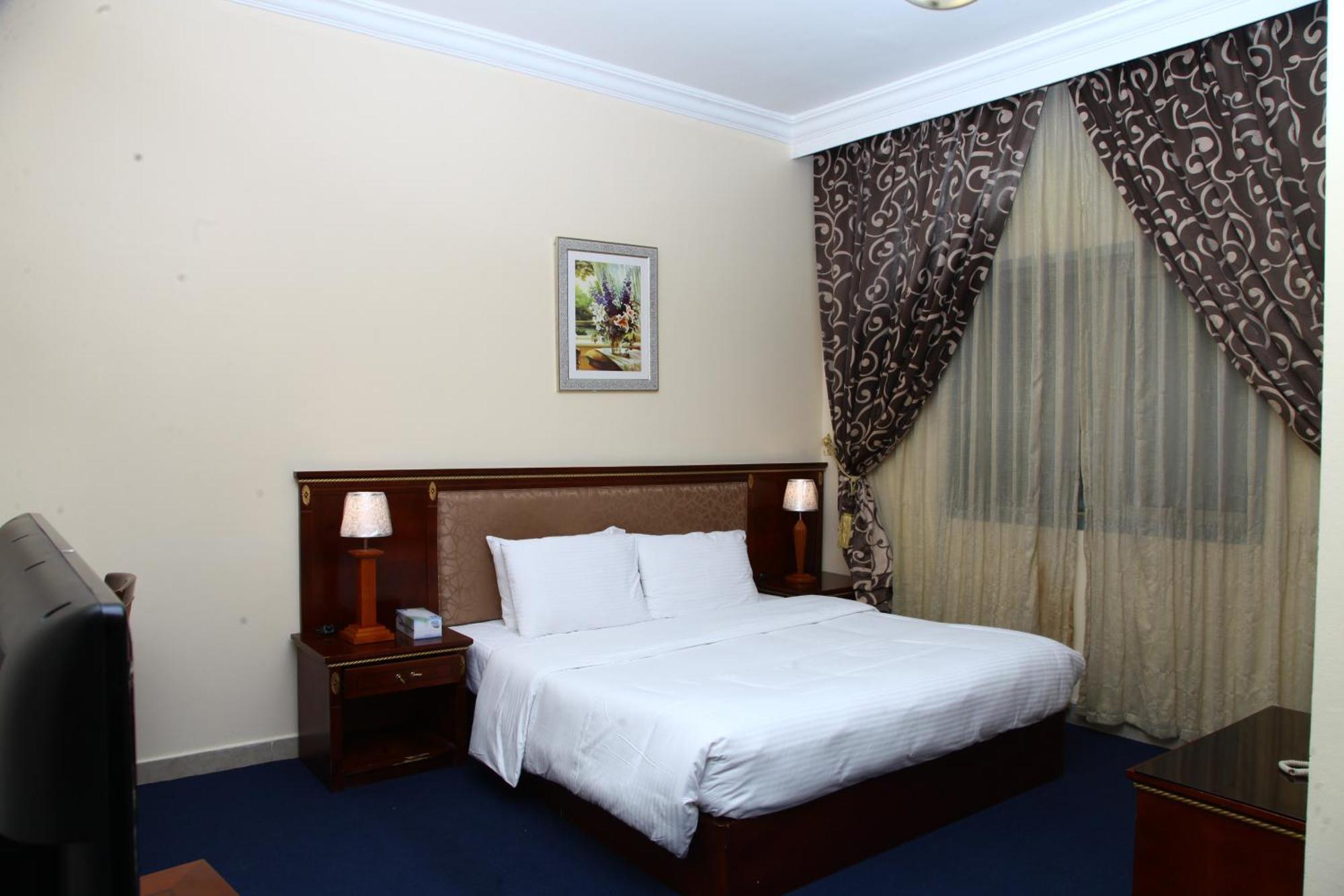 Dream Palace Hotel Ajman Ngoại thất bức ảnh