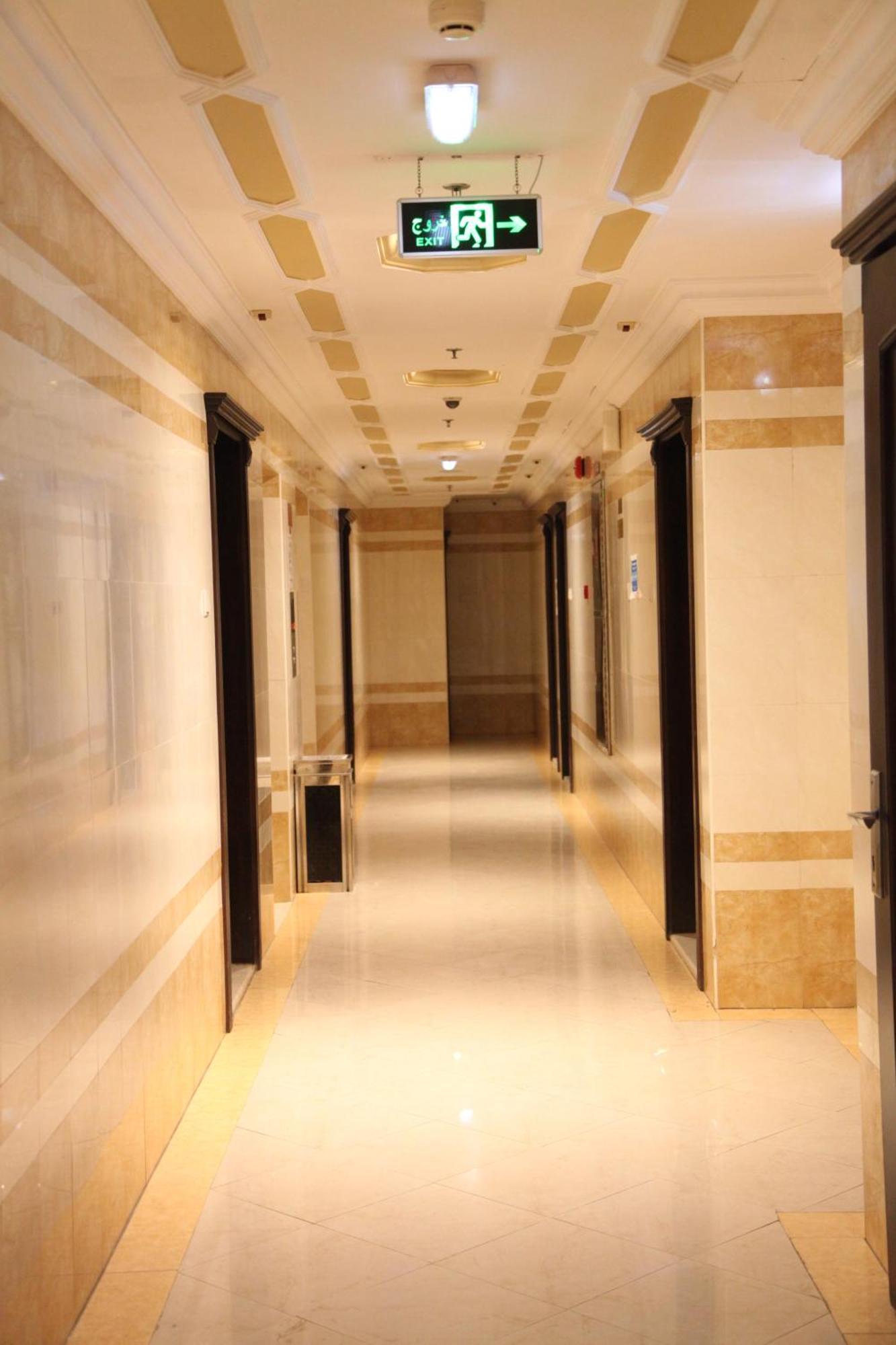 Dream Palace Hotel Ajman Ngoại thất bức ảnh