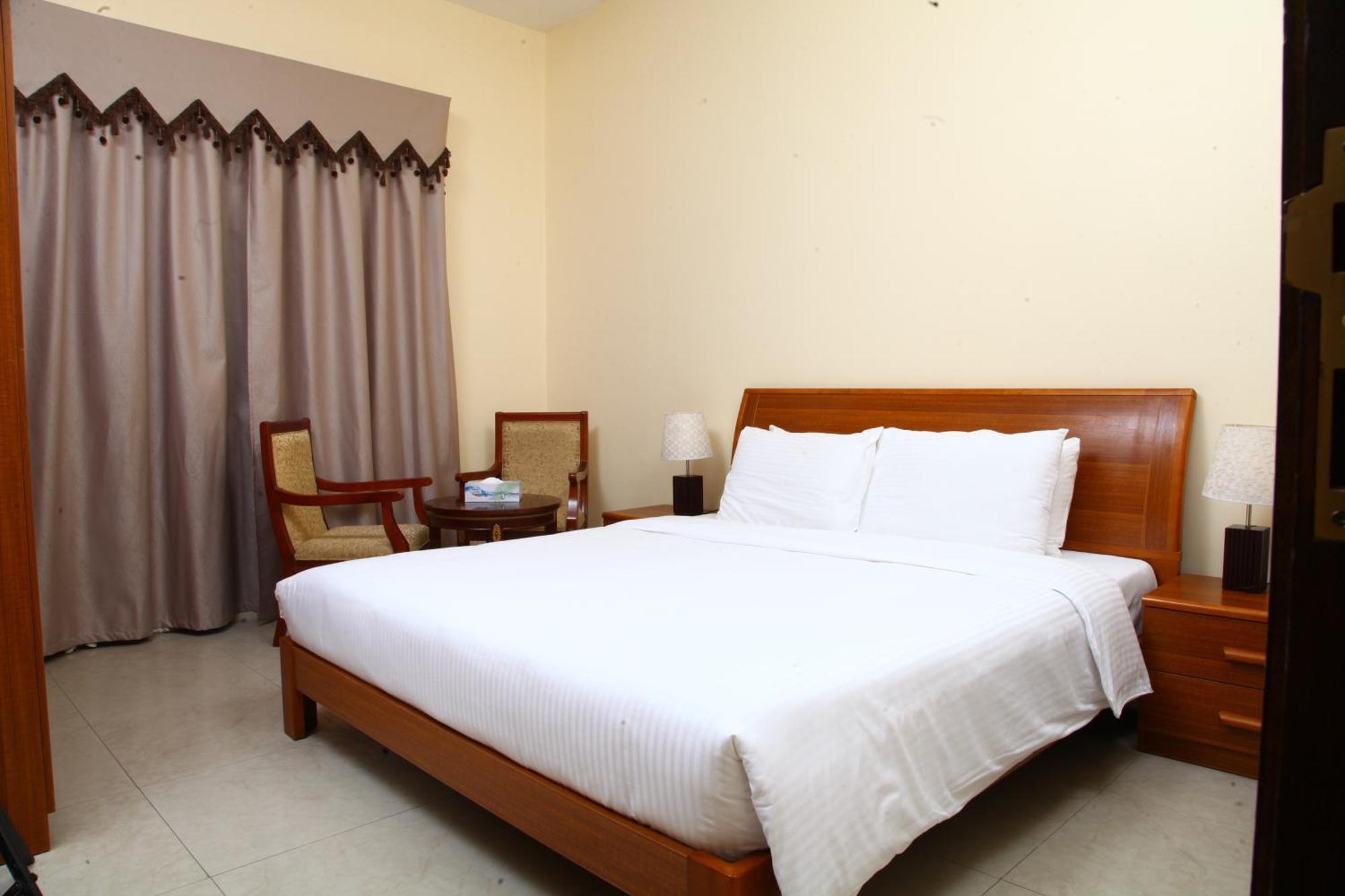 Dream Palace Hotel Ajman Ngoại thất bức ảnh