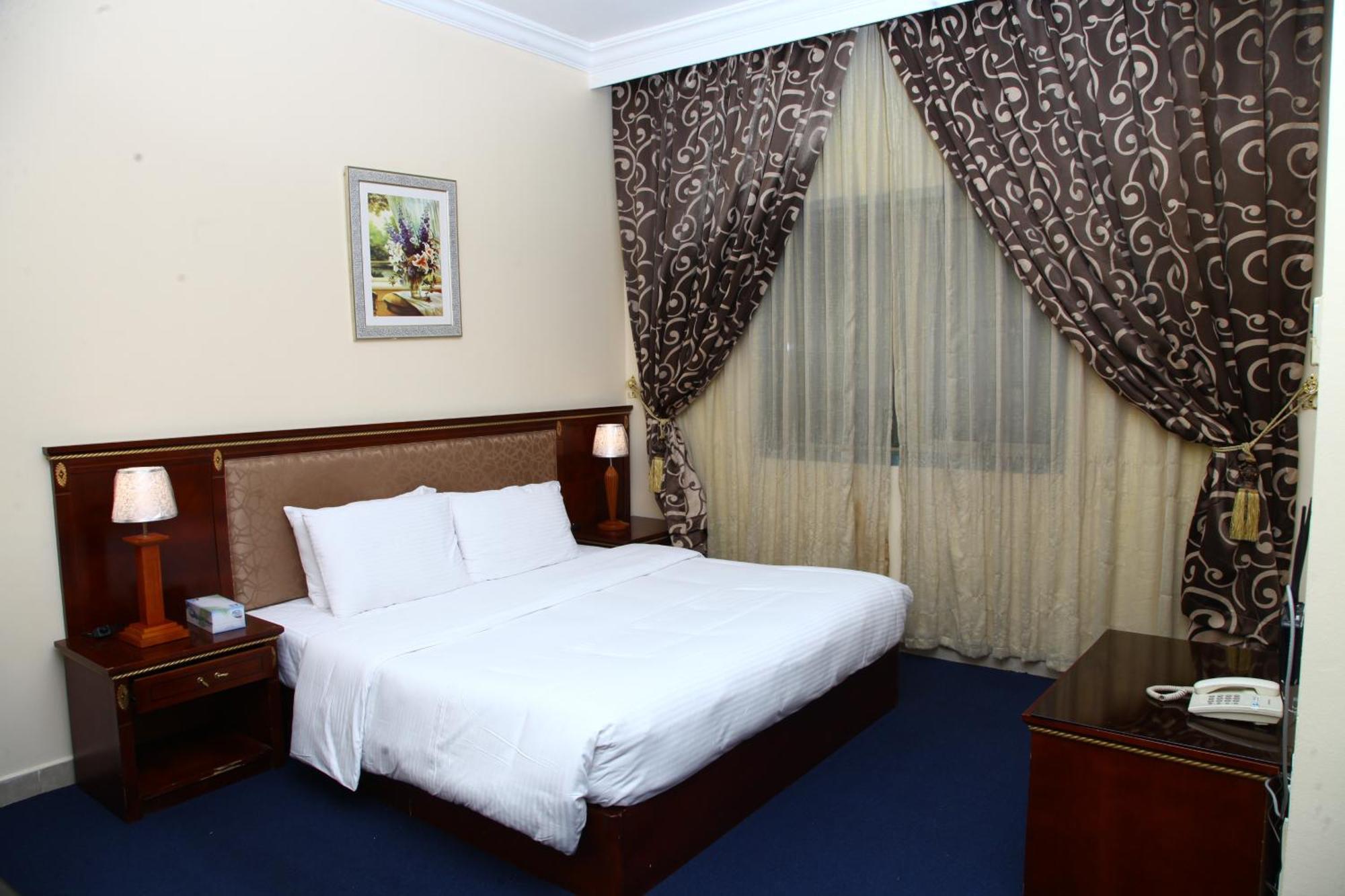 Dream Palace Hotel Ajman Ngoại thất bức ảnh